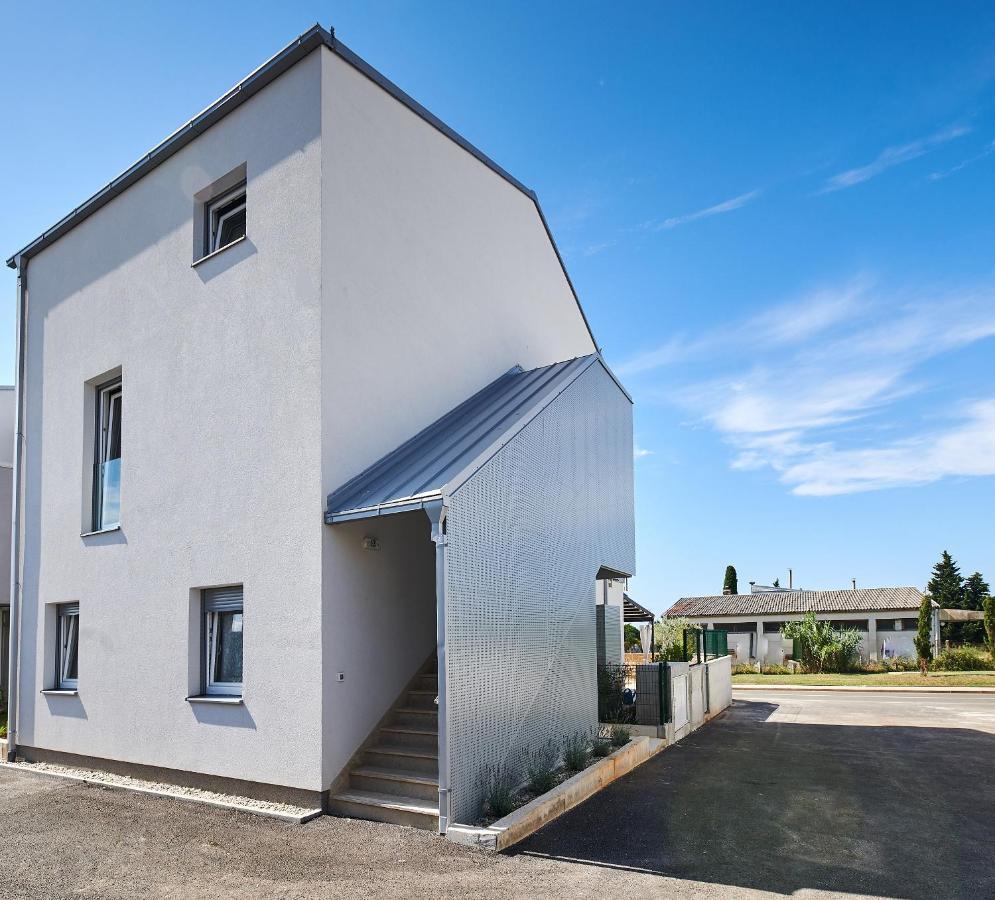 Ferienwohnung Sommer Novigrad  Exterior photo
